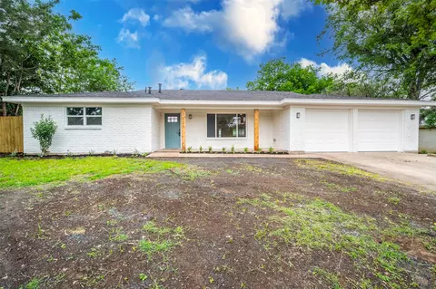 7300 Heirloom Dr, Fort Worth, TX 76134