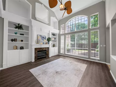 8000 Stonehill Dr, Plano, TX 75025