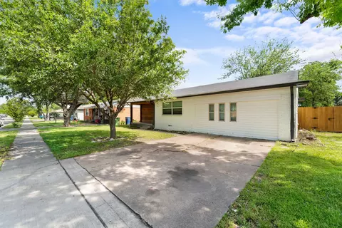 1718 Lewis Dr, Garland, TX 75041