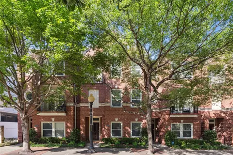 2506 Worthington St, Dallas, TX 75204