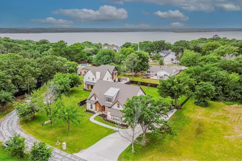6897 Meadow Ln, Flower Mound, TX 75022