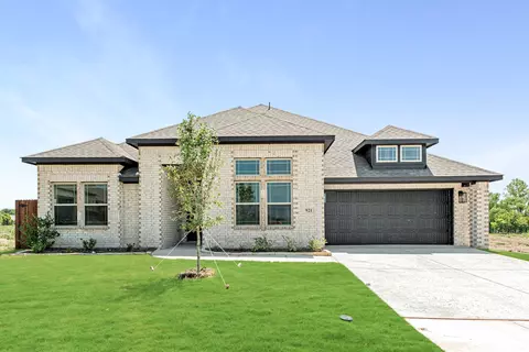 921 Hickory Chase Dr, Godley, TX 76044