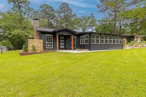 435 Lakeview Dr, Hideaway, TX 75771