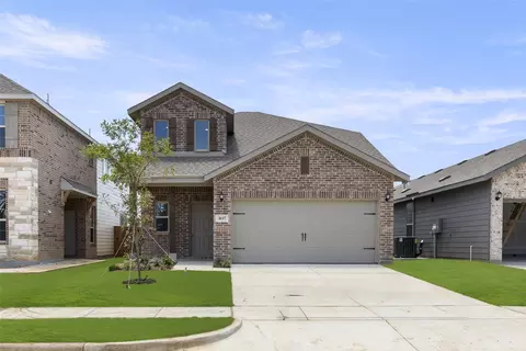 1617 Edgeway Dr, Aubrey, TX 76227