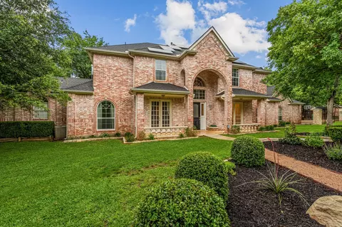 102 W El Paseo St, Denton, TX 76205