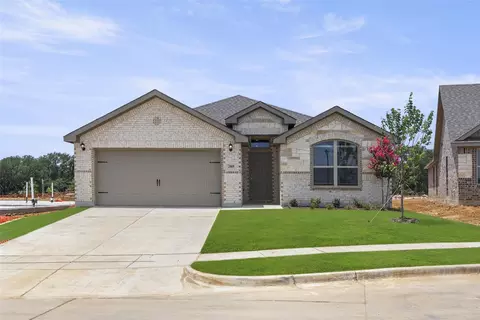 2009 Sesaro Dr, Aubrey, TX 76227