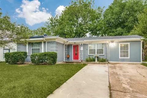 1017 Bluebonnet Ln, Mesquite, TX 75149