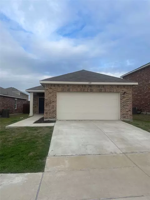 6113 Harrah Ln, Forney, TX 75126