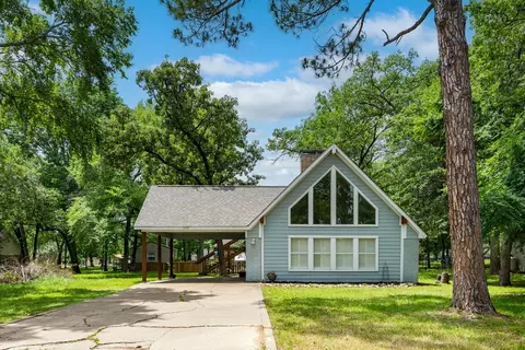 299 Enchanted Dr, Enchanted Oaks, TX 75156