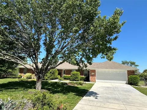 1354 Carlo Dr, Princeton, TX 75407
