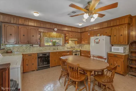 212 Pine St, Heflin, LA 71039 photo 15