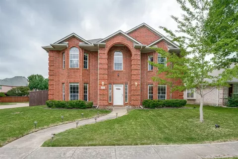 610 Butternut Dr, Garland, TX 75044