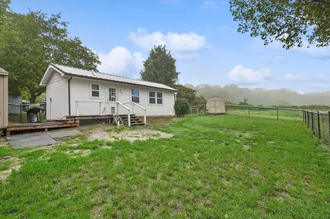 129 Pine Bluff Ct, Springtown, TX 76082 photo 17