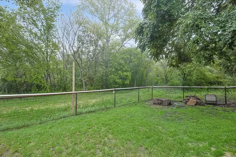 129 Pine Bluff Ct, Springtown, TX 76082 photo 22