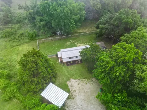 129 Pine Bluff Ct, Springtown, TX 76082 photo 36