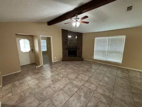 1344 Hackamore St, Mesquite, TX 75149 photo 2