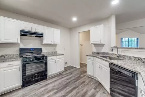 5747 Russcrest Dr, Dallas, TX 75227