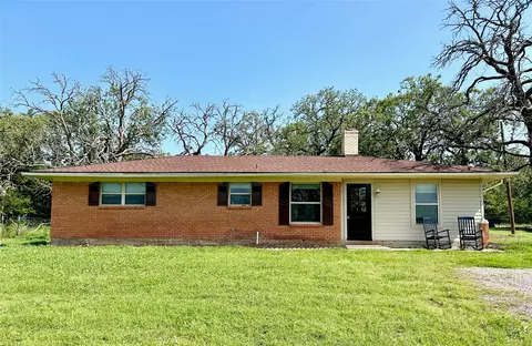 516 County Road 161, Gainesville, TX 76240