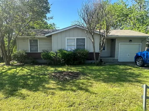 1407 Tremont St, Greenville, TX 75401