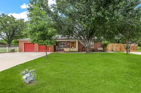 1916 Cain St, Seagoville, TX 75159
