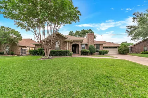 7105 Melissa Ct, North Richland Hills, TX 76182