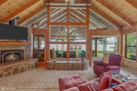 716 Featherston Rd, Homer, LA 71040