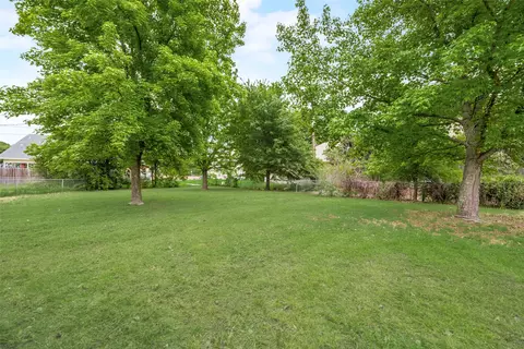 796 Beverly Dr, Terrell, TX 75160 photo 17