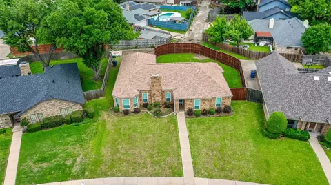 205 Pebblecreek Dr, Garland, TX 75040
