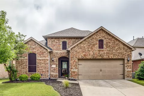 609 Hummingbird Dr, Little Elm, TX 75068