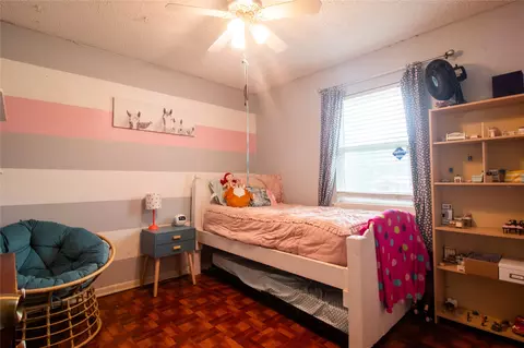 810 Rockwall Dr, Euless, TX 76039 photo 7