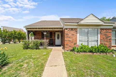 822 Colchester Dr, Mesquite, TX 75149