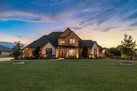 250 Sutherland Cres, Northlake, TX 76247