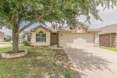 1116 Rosedale Springs Ln, Fort Worth, TX 76134