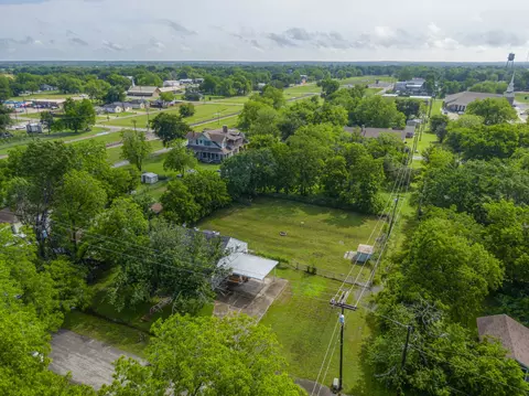 105 S Goodman Ave, Kerens, TX 75144