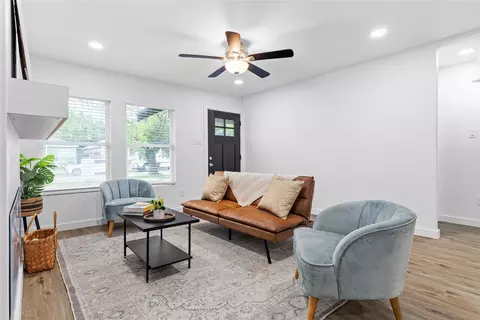 3704 Ave N, Fort Worth, TX 76105