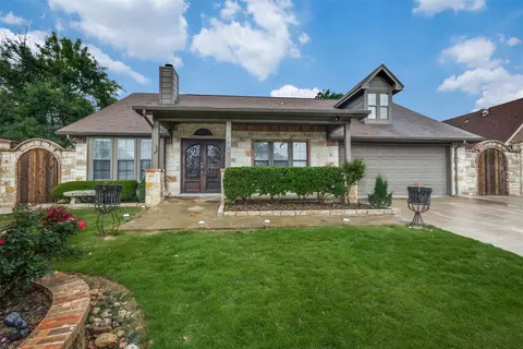 3309 Cliffview Dr, Corinth, TX 76210