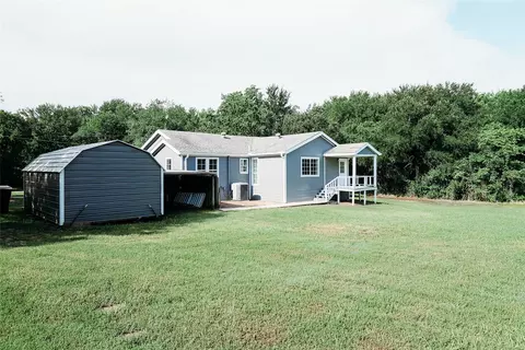 Exterior - 416 W Cardinal St, Ector, TX 75439 photo 5 of 5