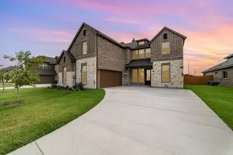 549 Clifton Ct, Midlothian, TX 76065