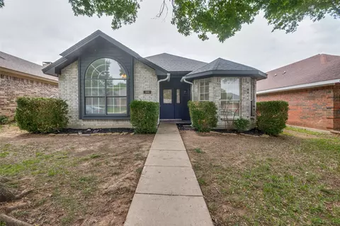 918 Sanders Dr, Duncanville, TX 75137