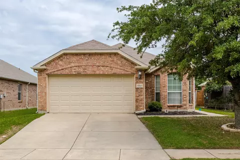 8813 Sierra Trl, Cross Roads, TX 76227
