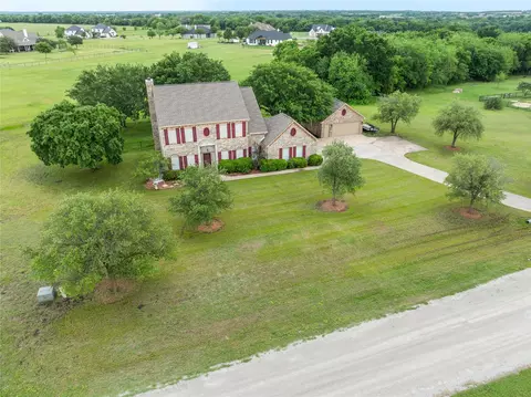 604 Peggy Ln, Gunter, TX 75058
