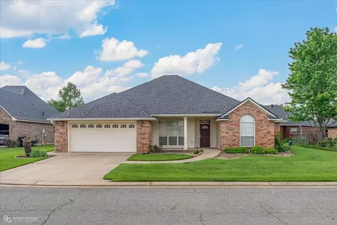 202 Willow Lake Blvd, Bossier City, LA 71111