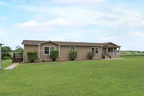 2224 Highway 81 N, Bowie, TX 76230