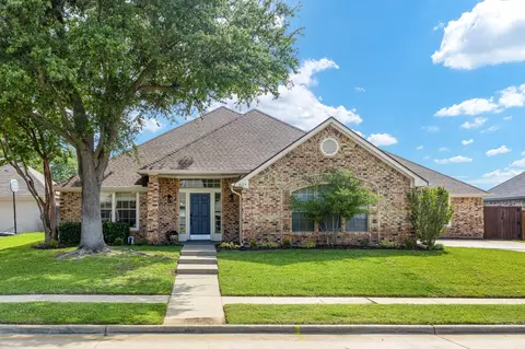 5124 Alexander Dr, Flower Mound, TX 75028