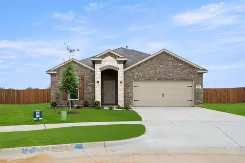 401 Choctaw Dr, Cleburne, TX 76033