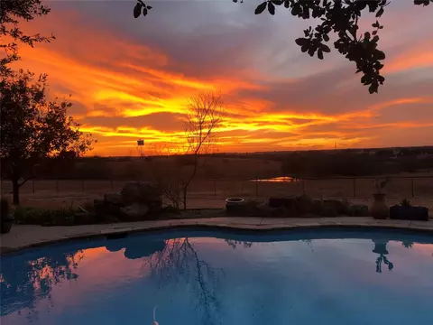 8424 Bernard Rd, Sanger, TX 76266