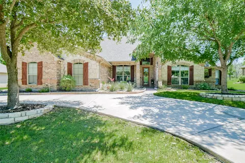 7103 Westover Dr, Granbury, TX 76049