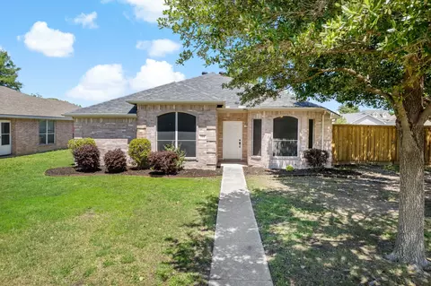 702 Donny Brook Dr, Wylie, TX 75098