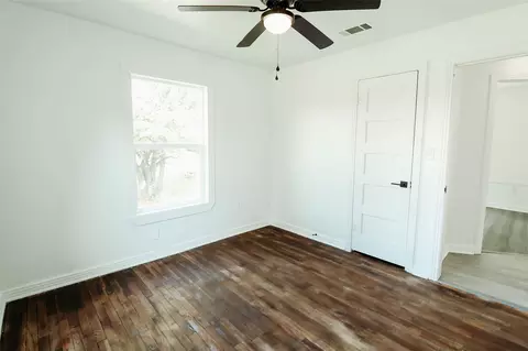 210 W Cardinal St, Ector, TX 75439 photo 12