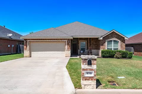 858 Flat Water Dr, Abilene, TX 79602